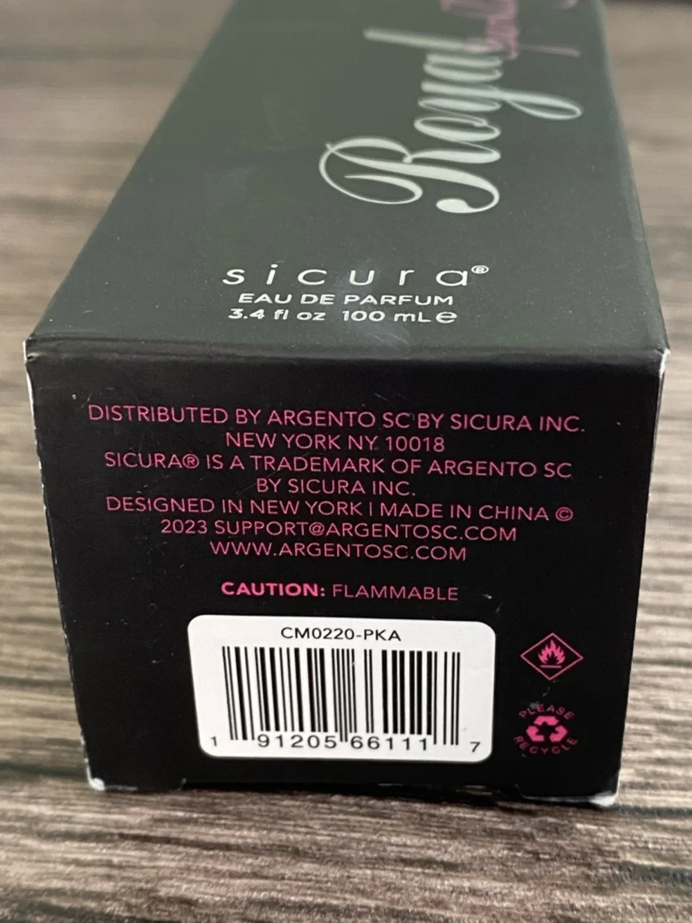 Royal Sparkling Pink Glitter Bottle Sicura